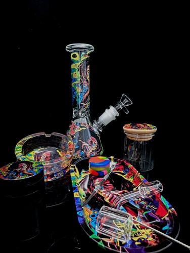 Themed celebrity glass - themed,